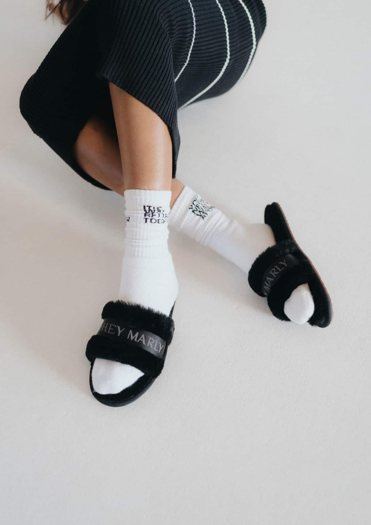 Slipper Signature - Black