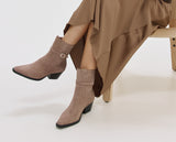 Urban Stud - Western Chic - Mocha